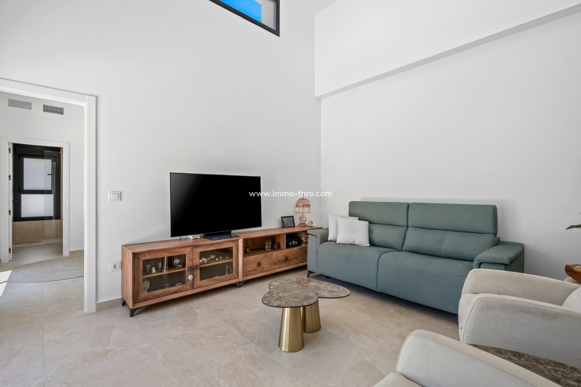 Herverkoop - Geschakelde woning - Daya Nueva
