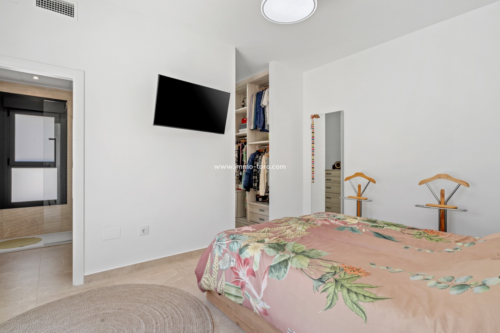 Herverkoop - Geschakelde woning - Daya Nueva