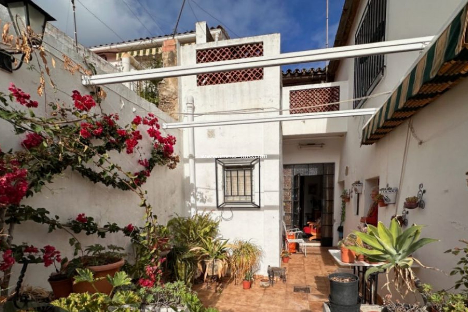 Herverkoop - town_house - Sagra