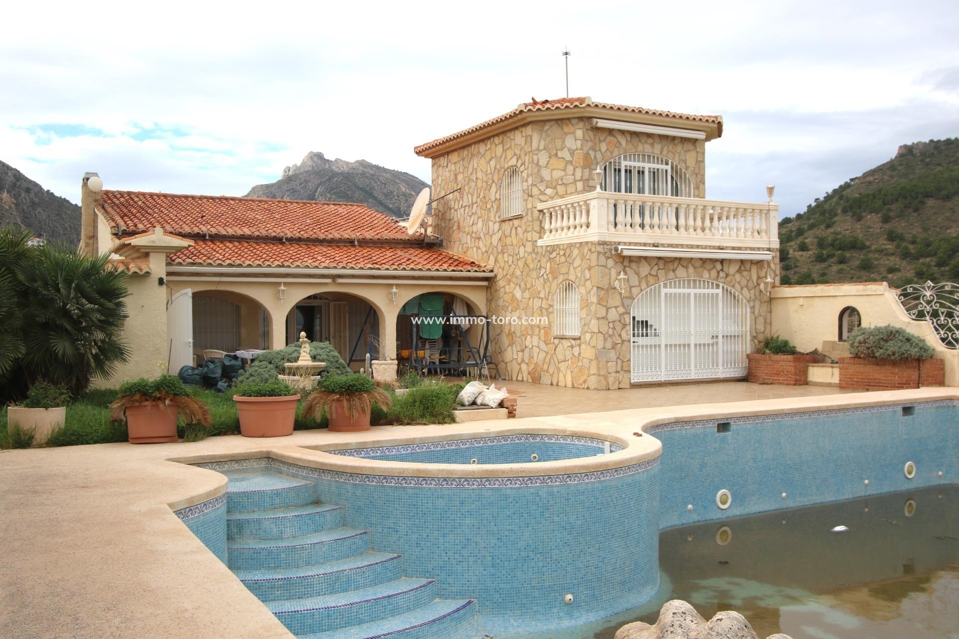 Herverkoop - Villa - Calpe - La Canuta