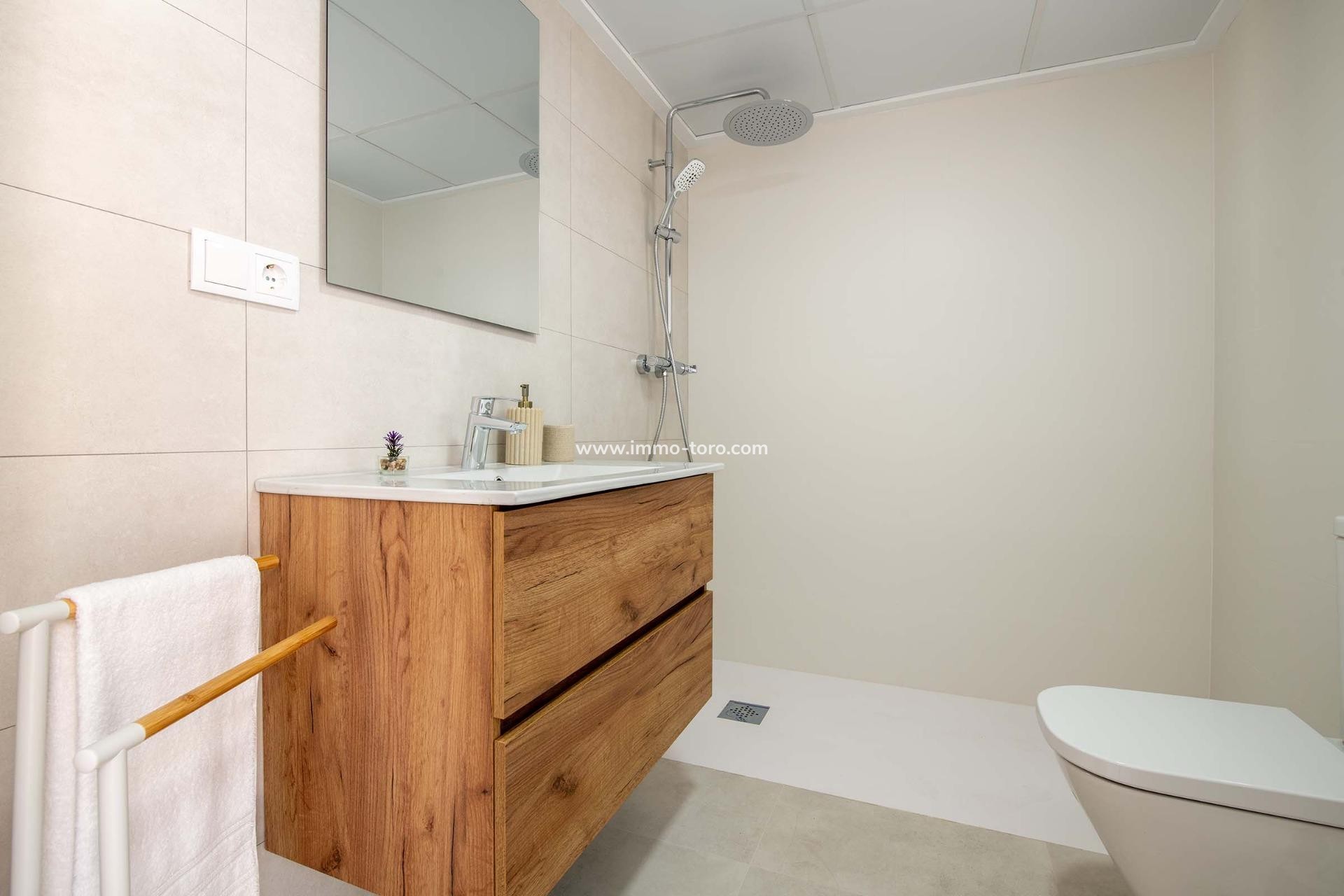 New Build - Apartment - Cox - San Fernando