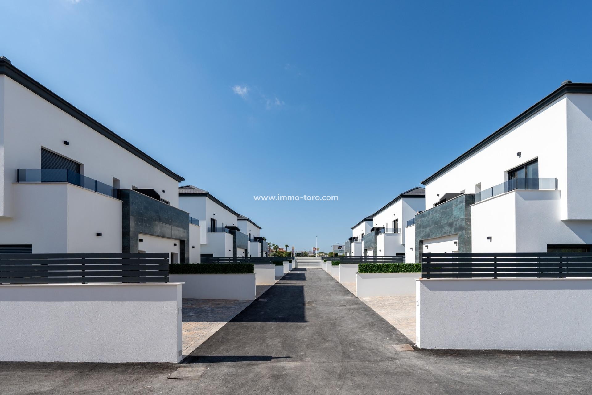 New Build - Detached house / Townhouse - Gran Alacant