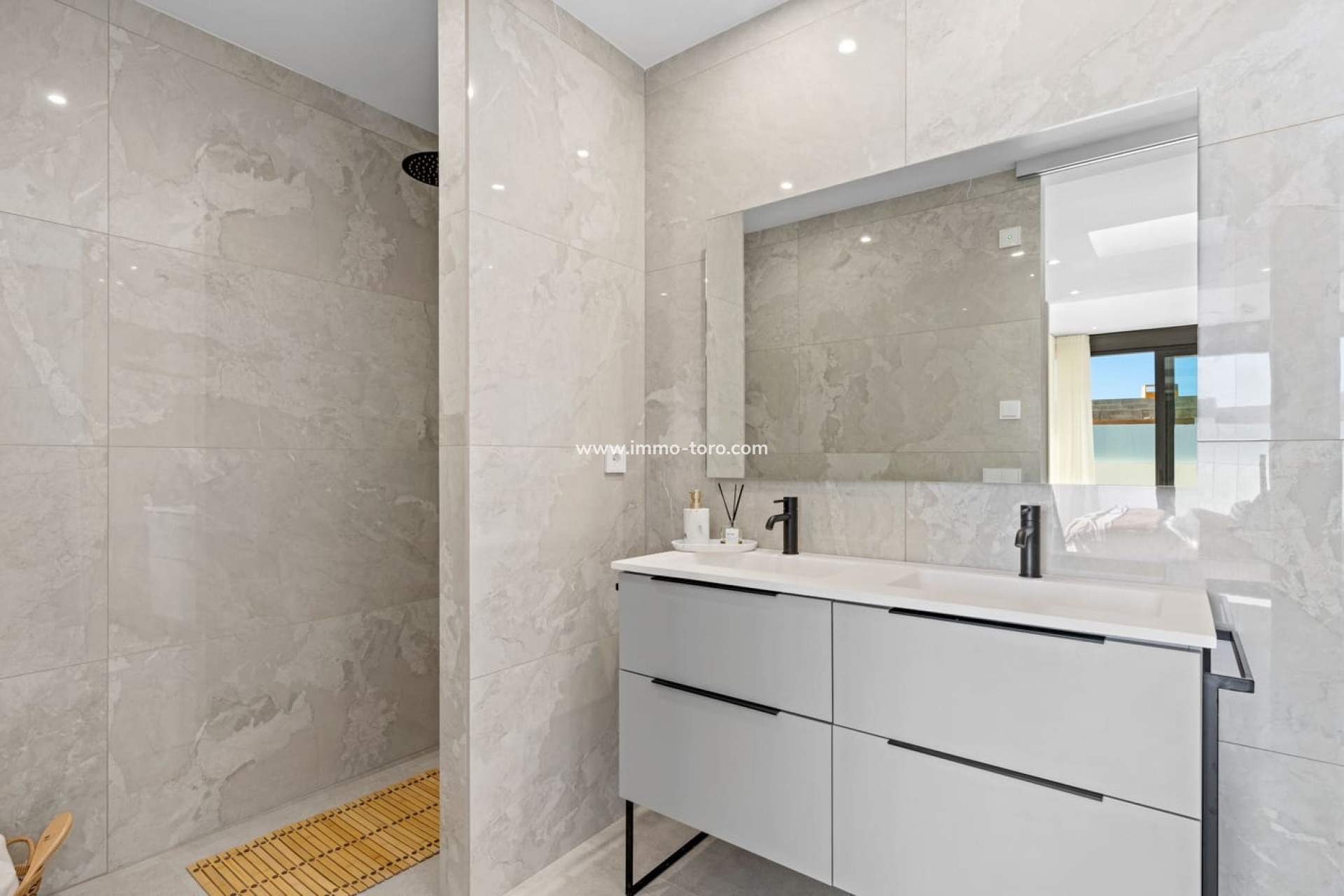 Nouvelle construction - Villa - Polop