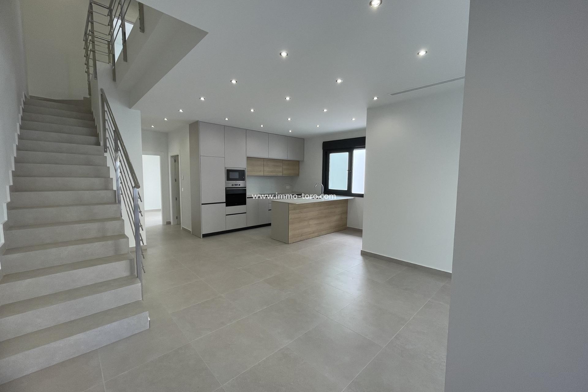 Nueva construcción  - Villa / Chalet - Almoradi - Heredades