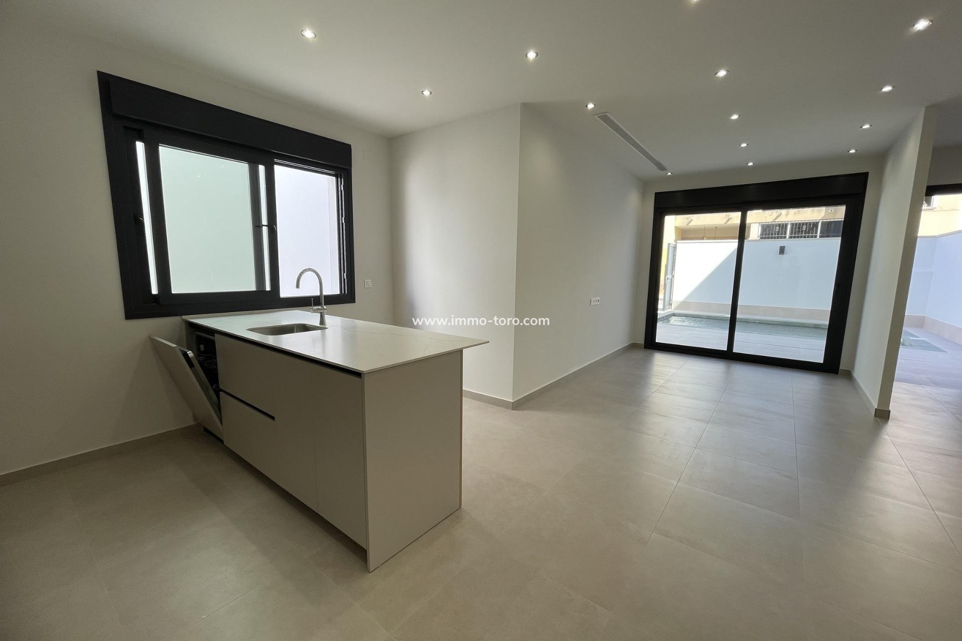 Nueva construcción  - Villa / Chalet - Almoradi - Heredades