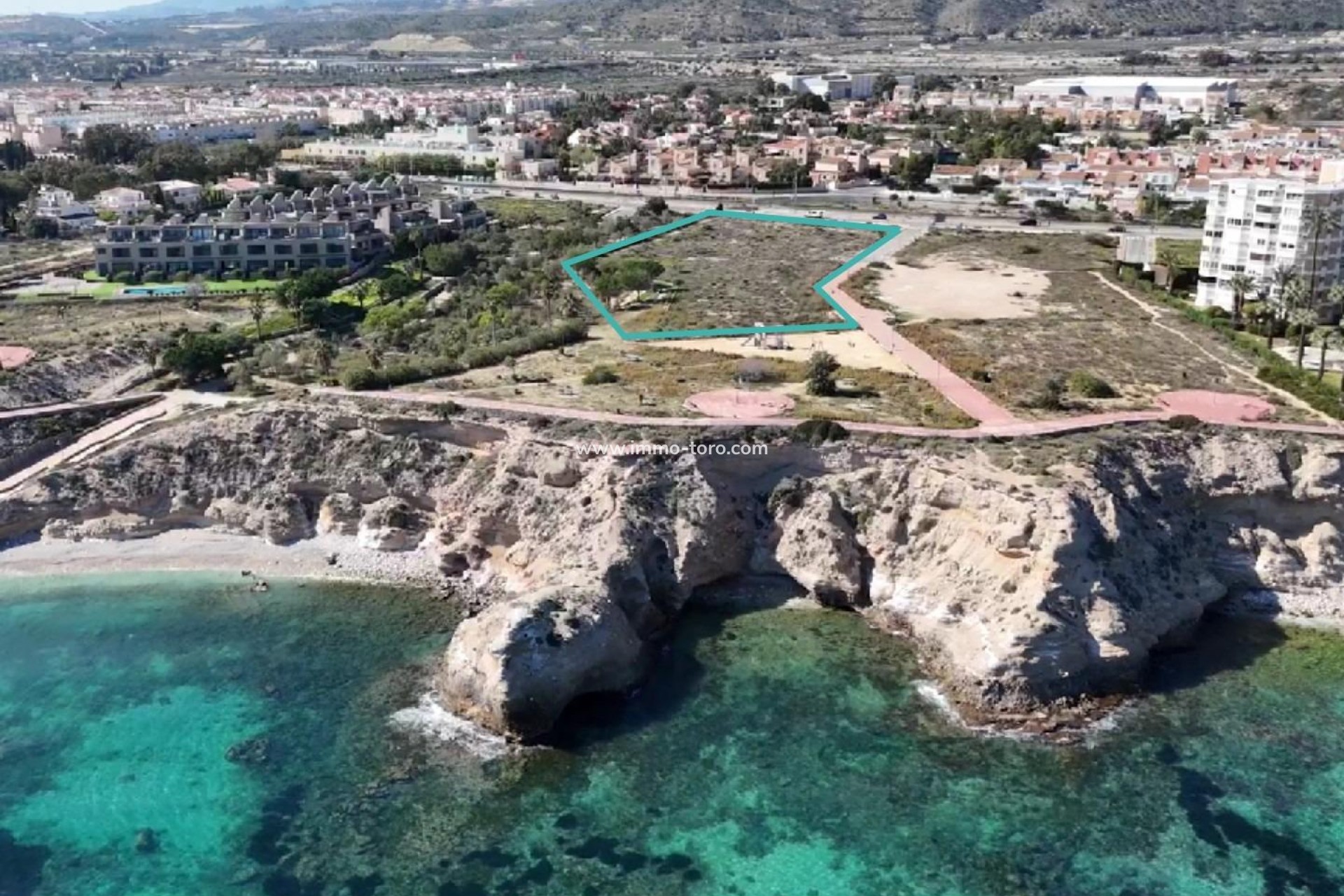 Nueva construcción  - Villa / Chalet - El Campello - Platja de L´Amerador