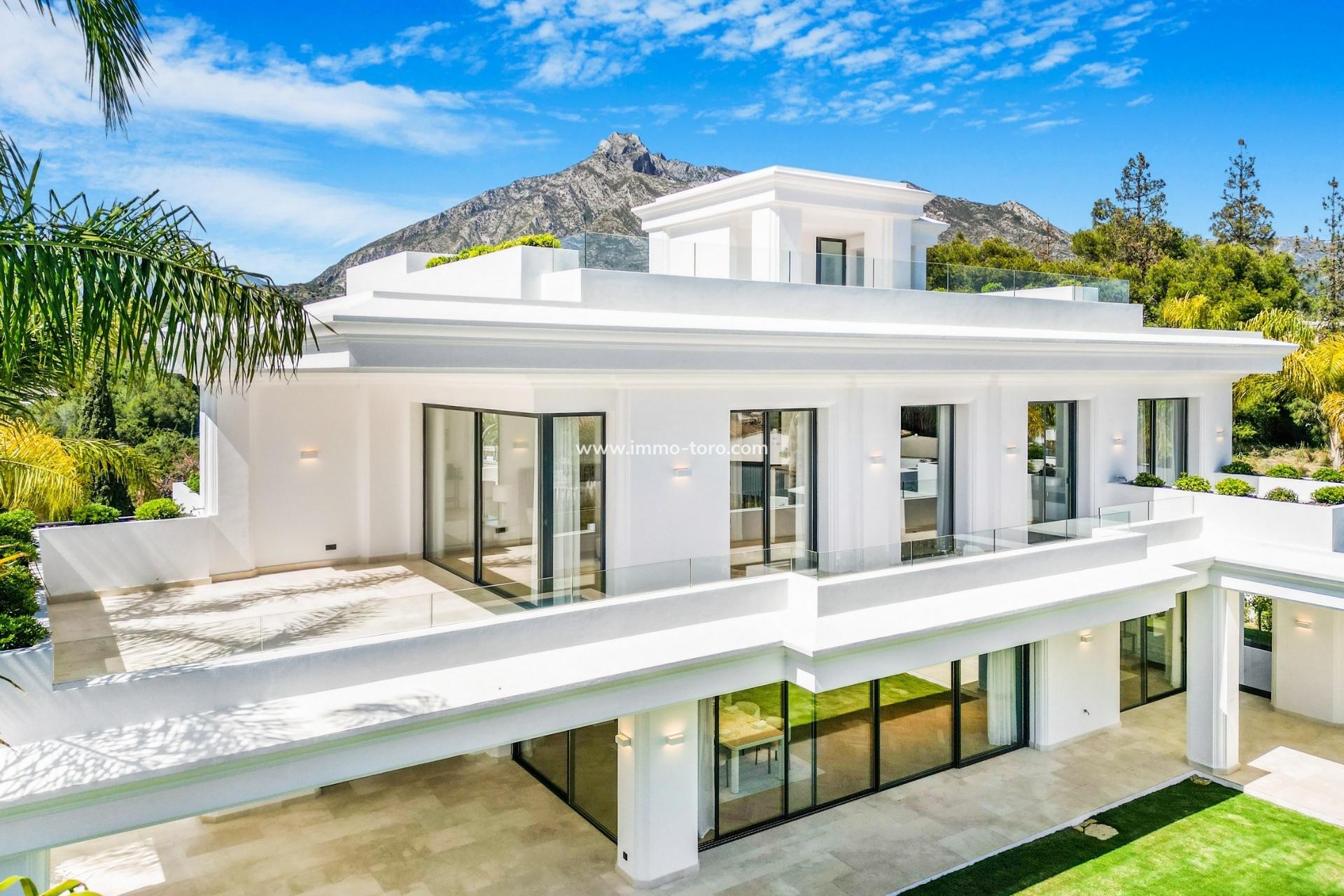 Nueva construcción  - Villa / Chalet - Marbella - Lomas De Marbella Club