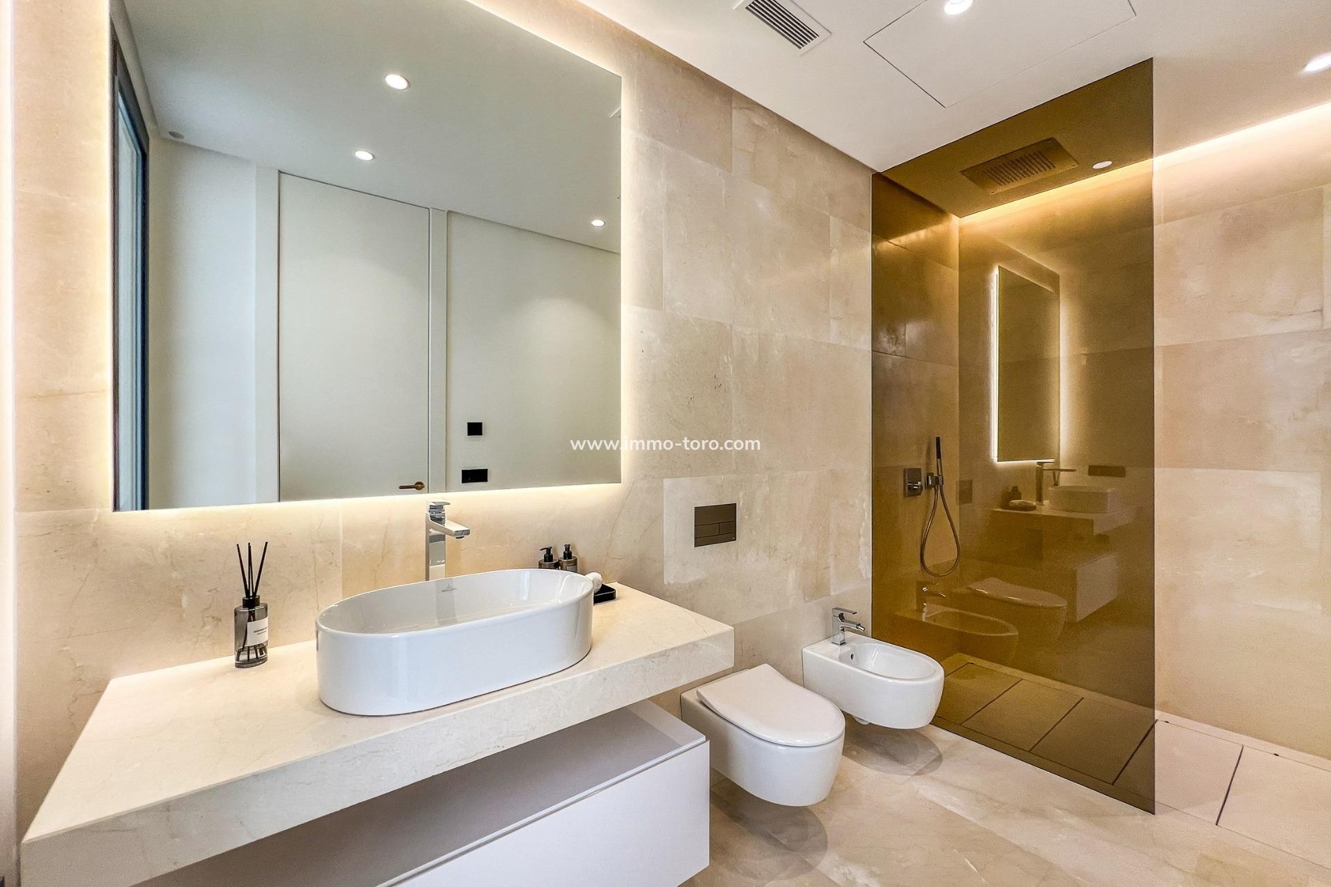 Nueva construcción  - Villa / Chalet - Marbella - Lomas De Marbella Club