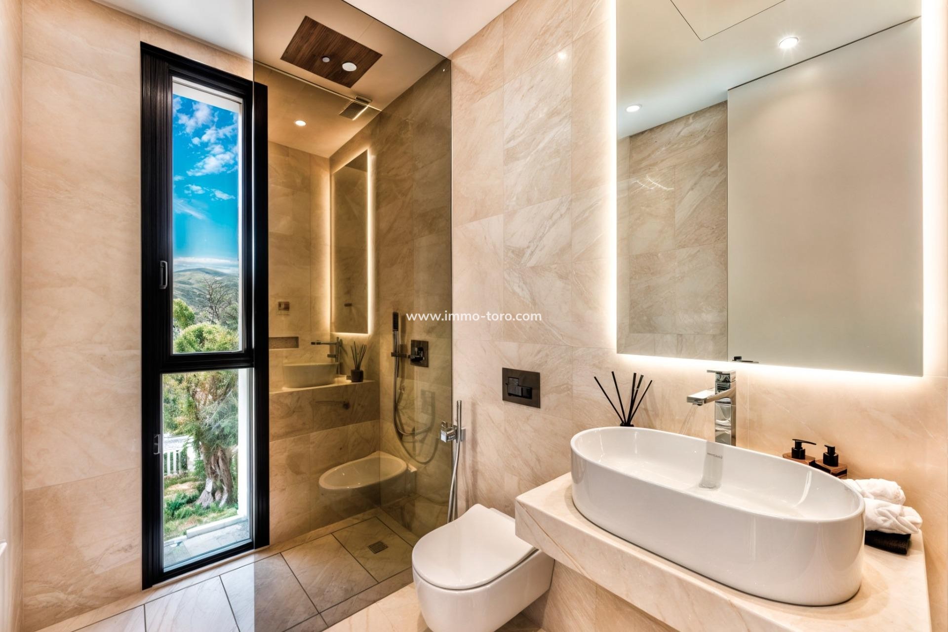 Nueva construcción  - Villa / Chalet - Marbella - Lomas De Marbella Club