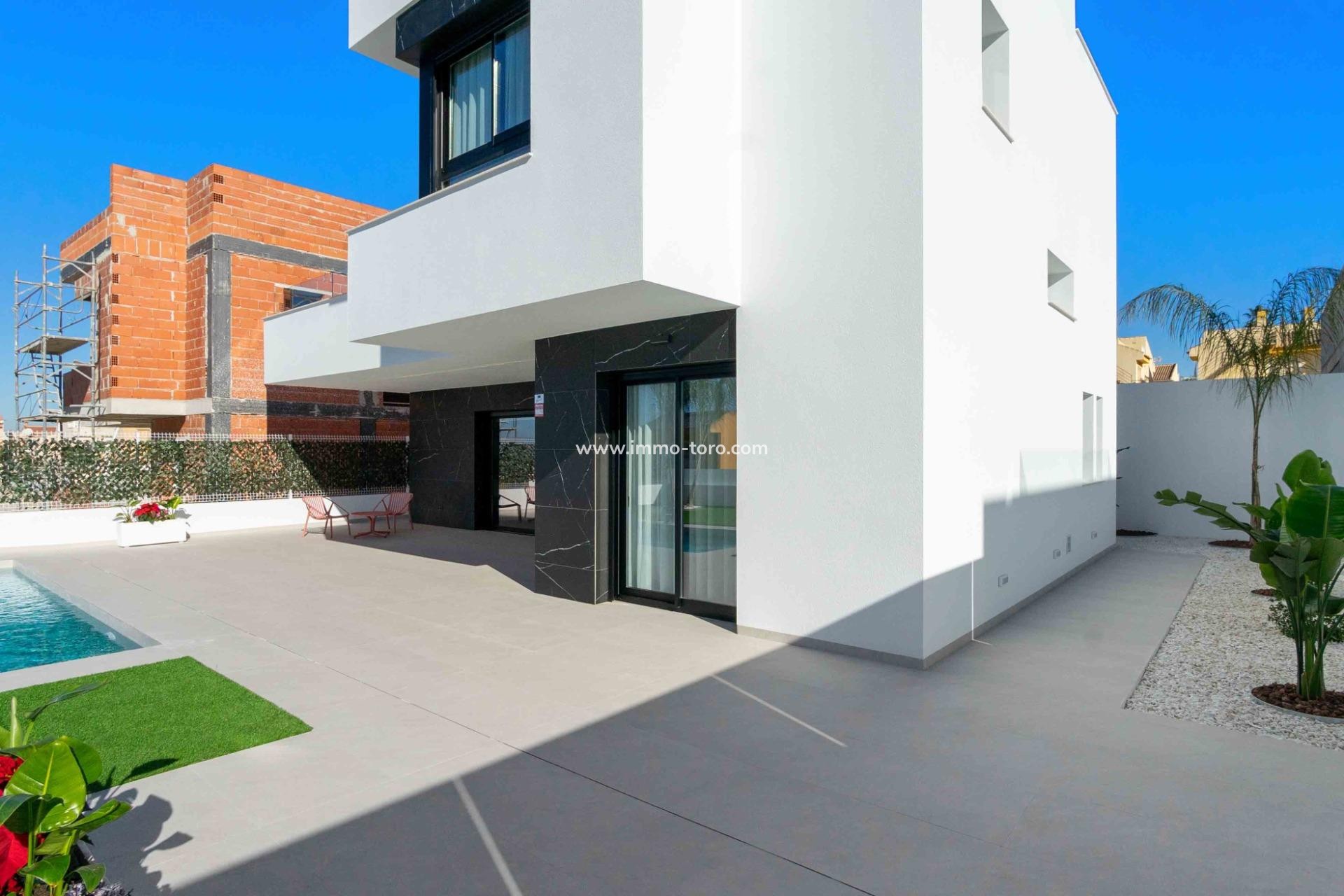 Nueva construcción  - Villa / Chalet - Rojales - Benimar