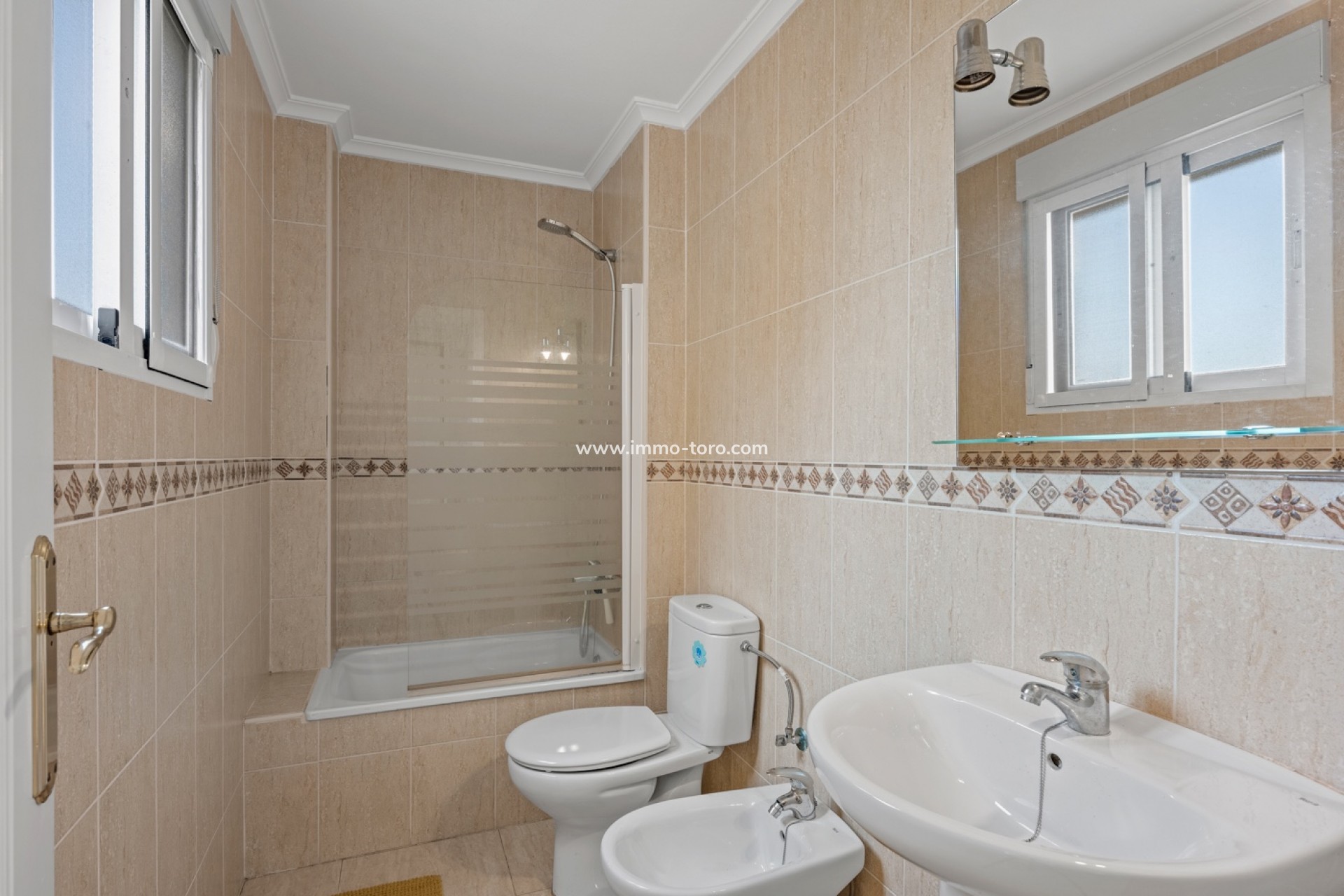 Resale - 1. Apartment / flat - Daya Nueva - Costa Blanca South