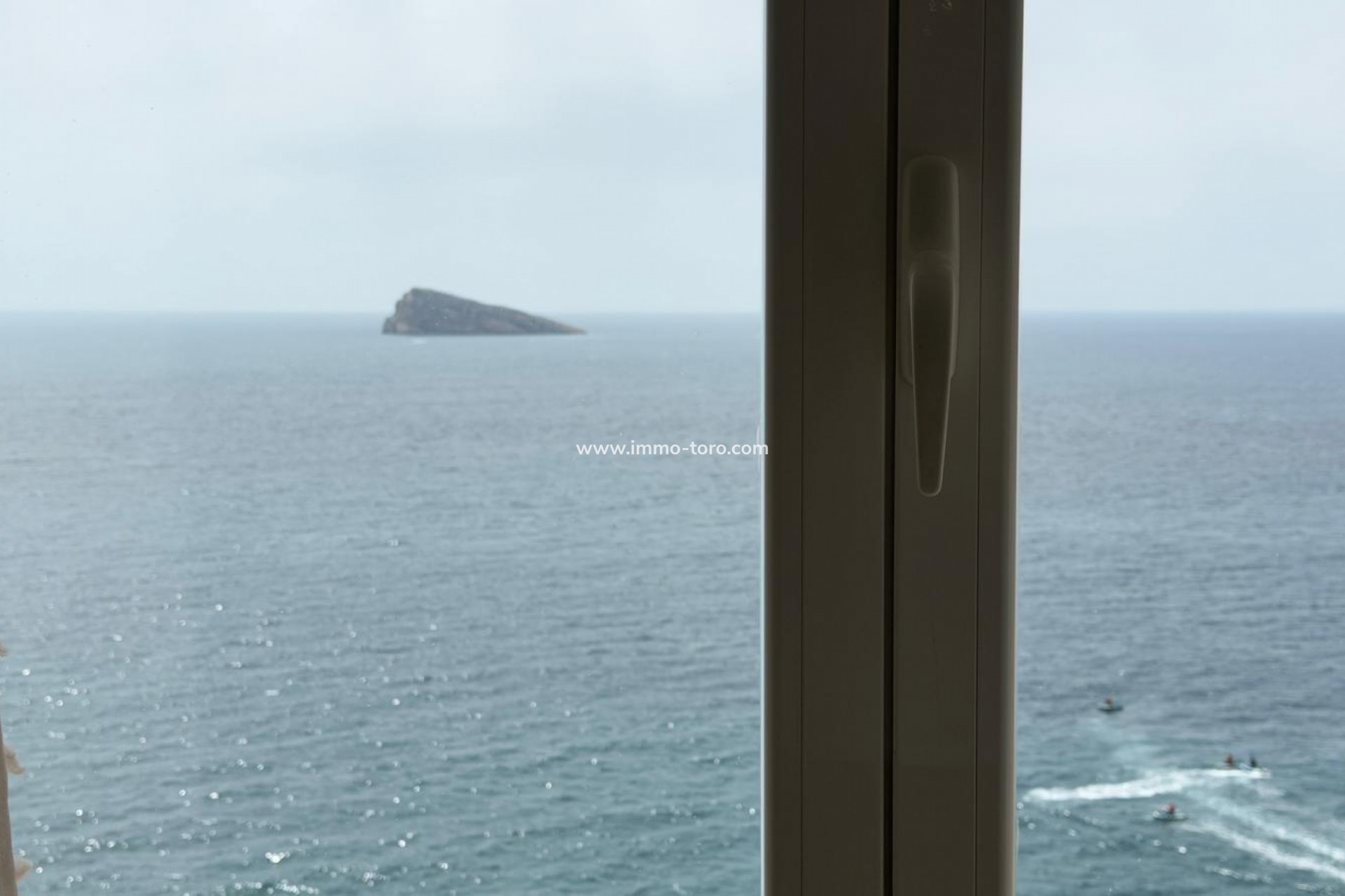 Resale - Apartment - Benidorm - 1ª Linea