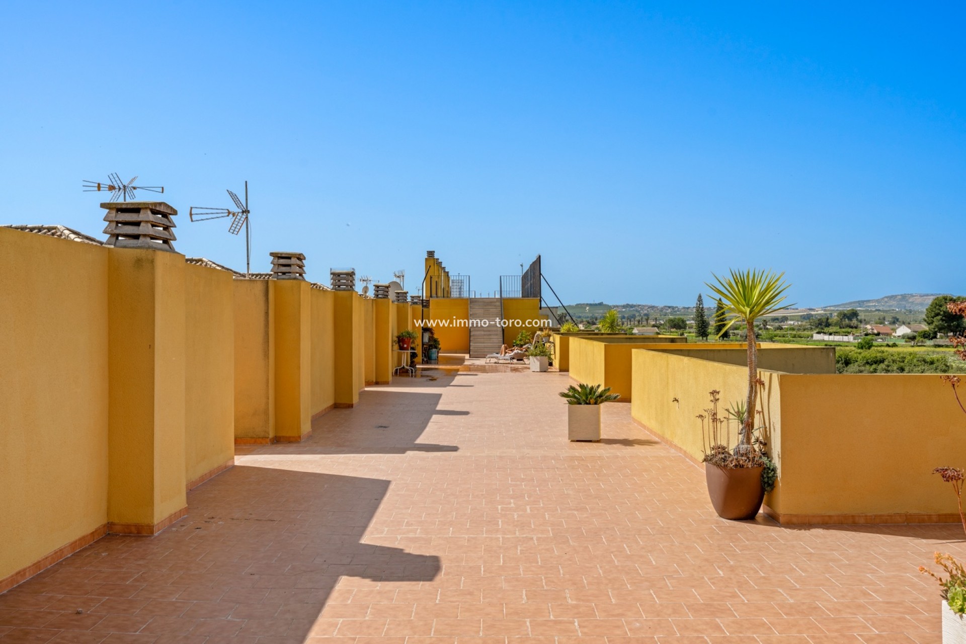 Resale - Apartment - Daya Nueva - Costa Blanca South