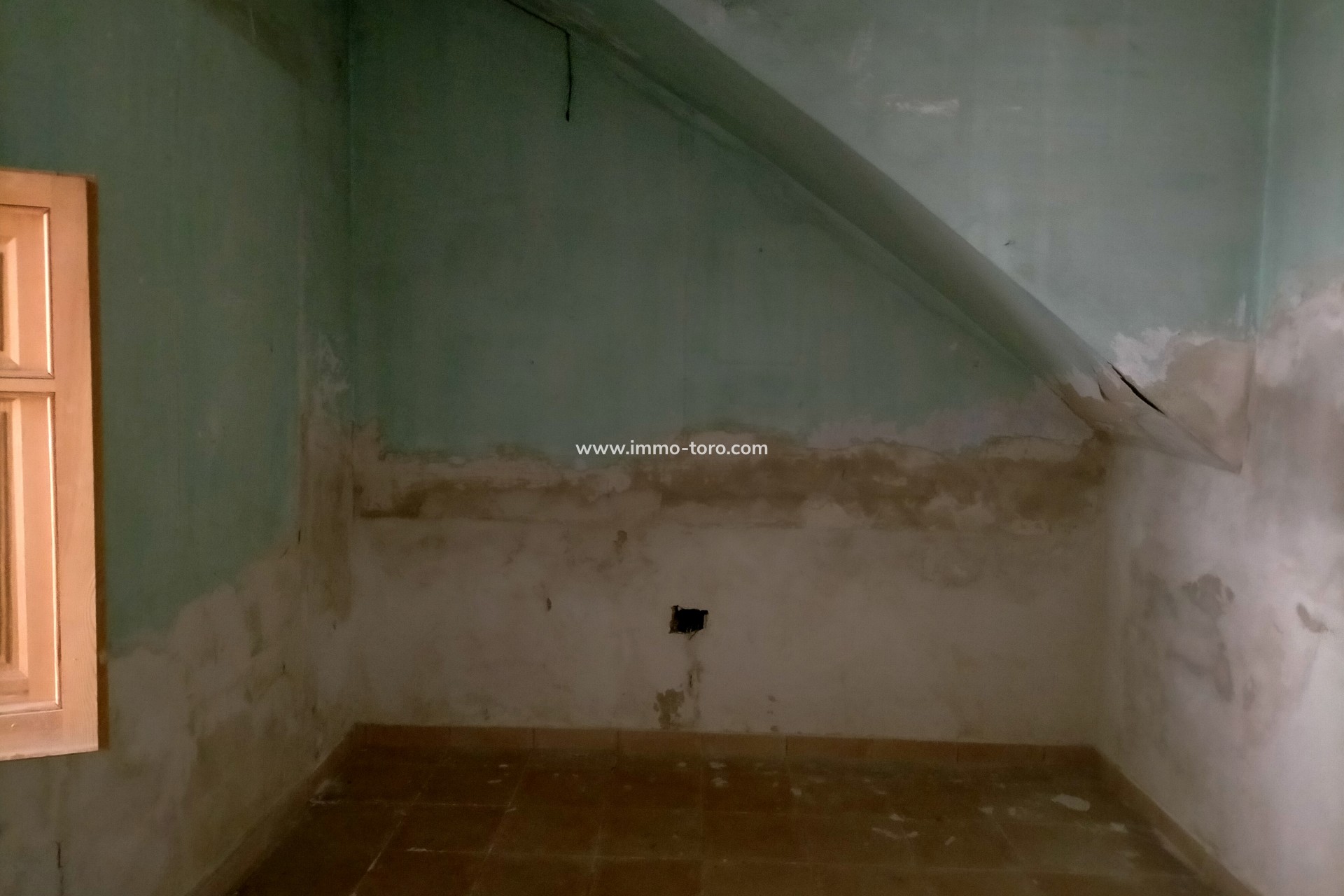 Resale - town_house - Ondara