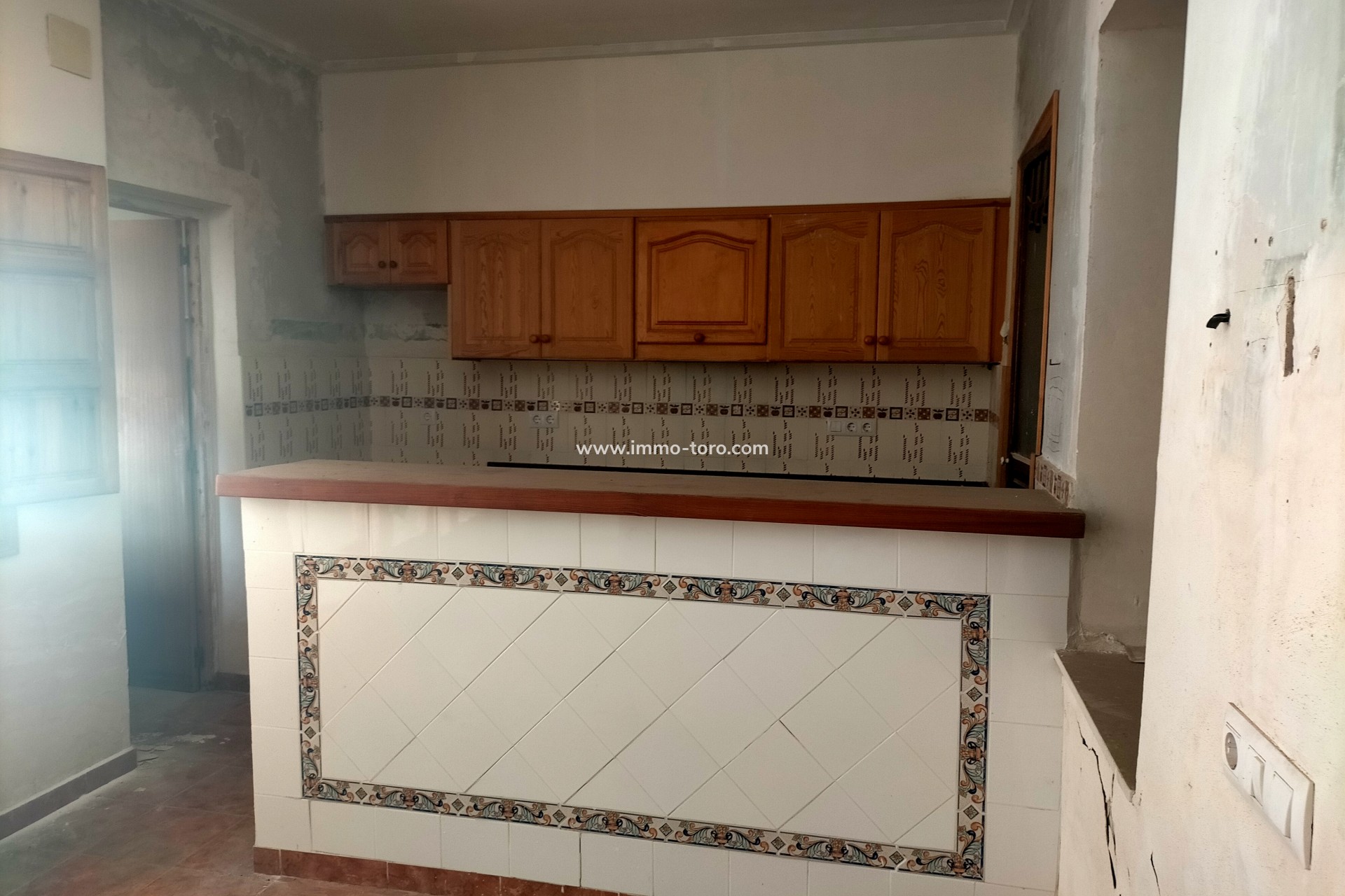 Resale - town_house - Ondara
