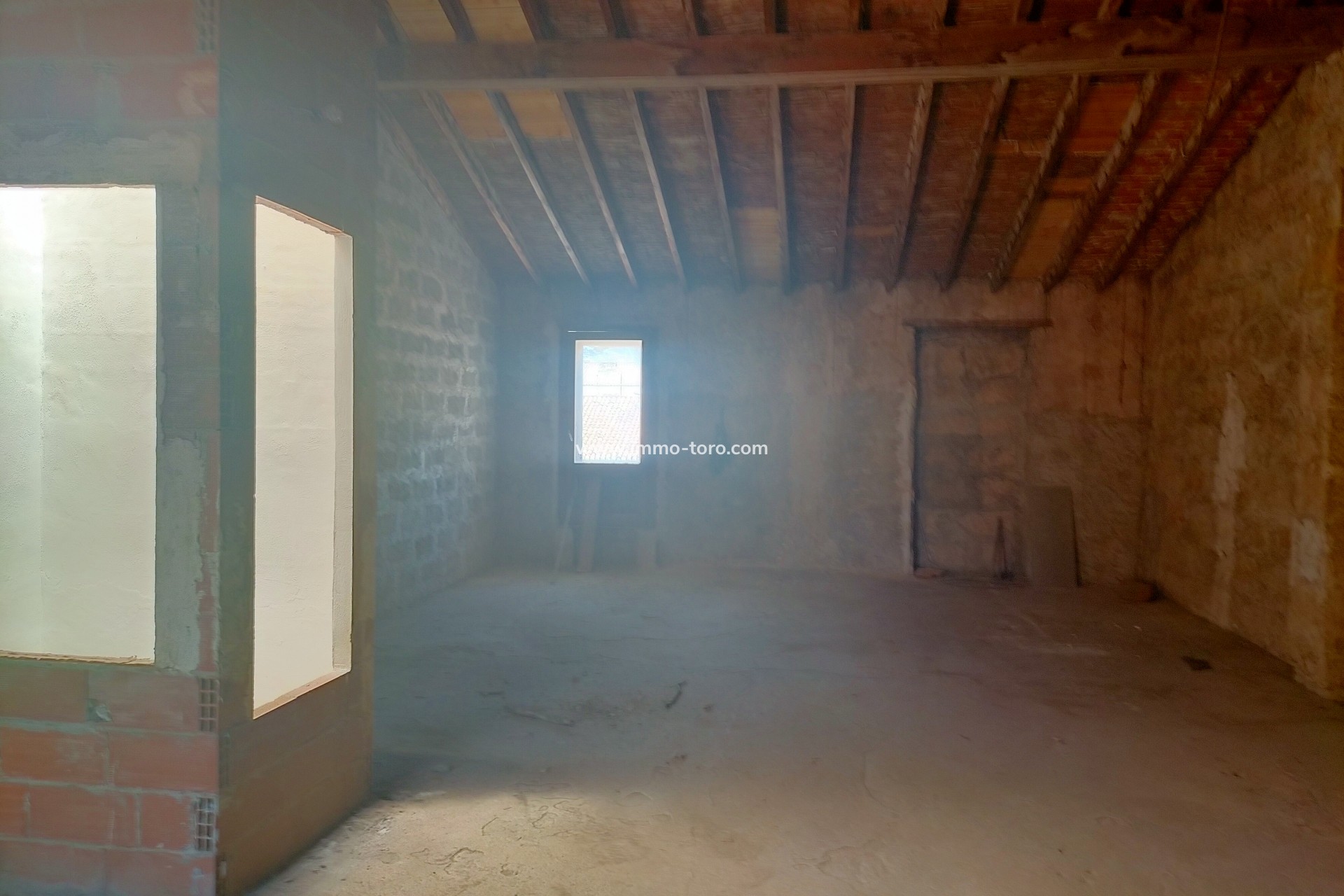 Resale - town_house - Ondara