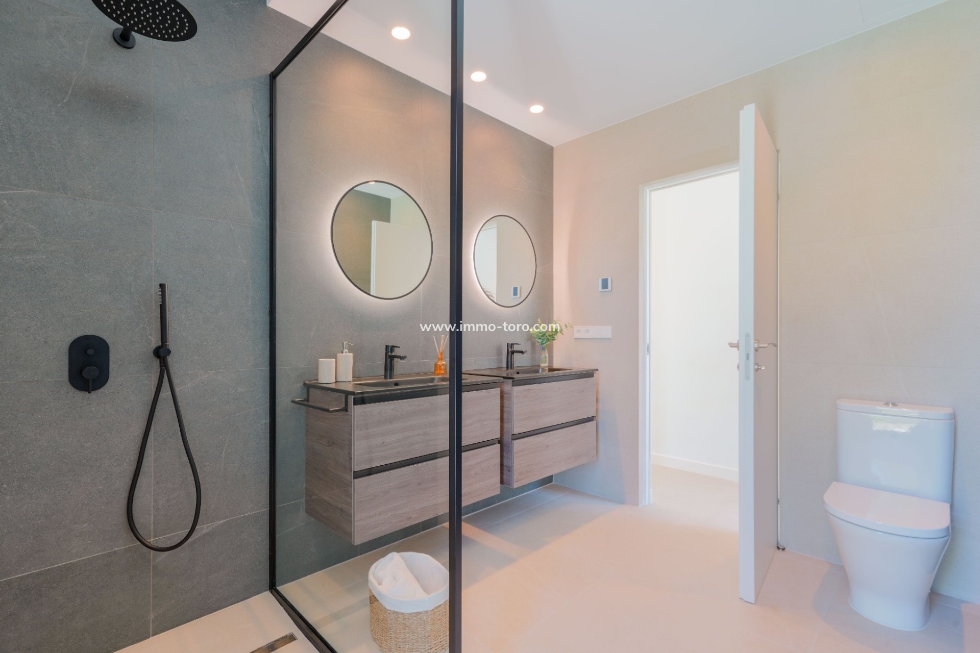 Resale - Villa - Moraira