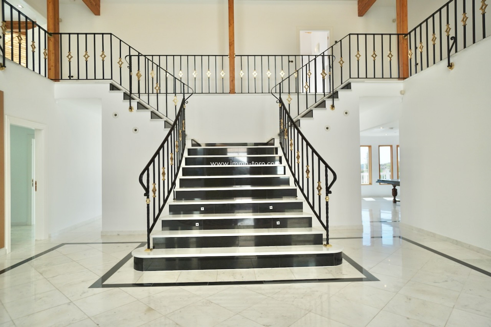Resale - Villas - Benhavis - El Paraiso Alto