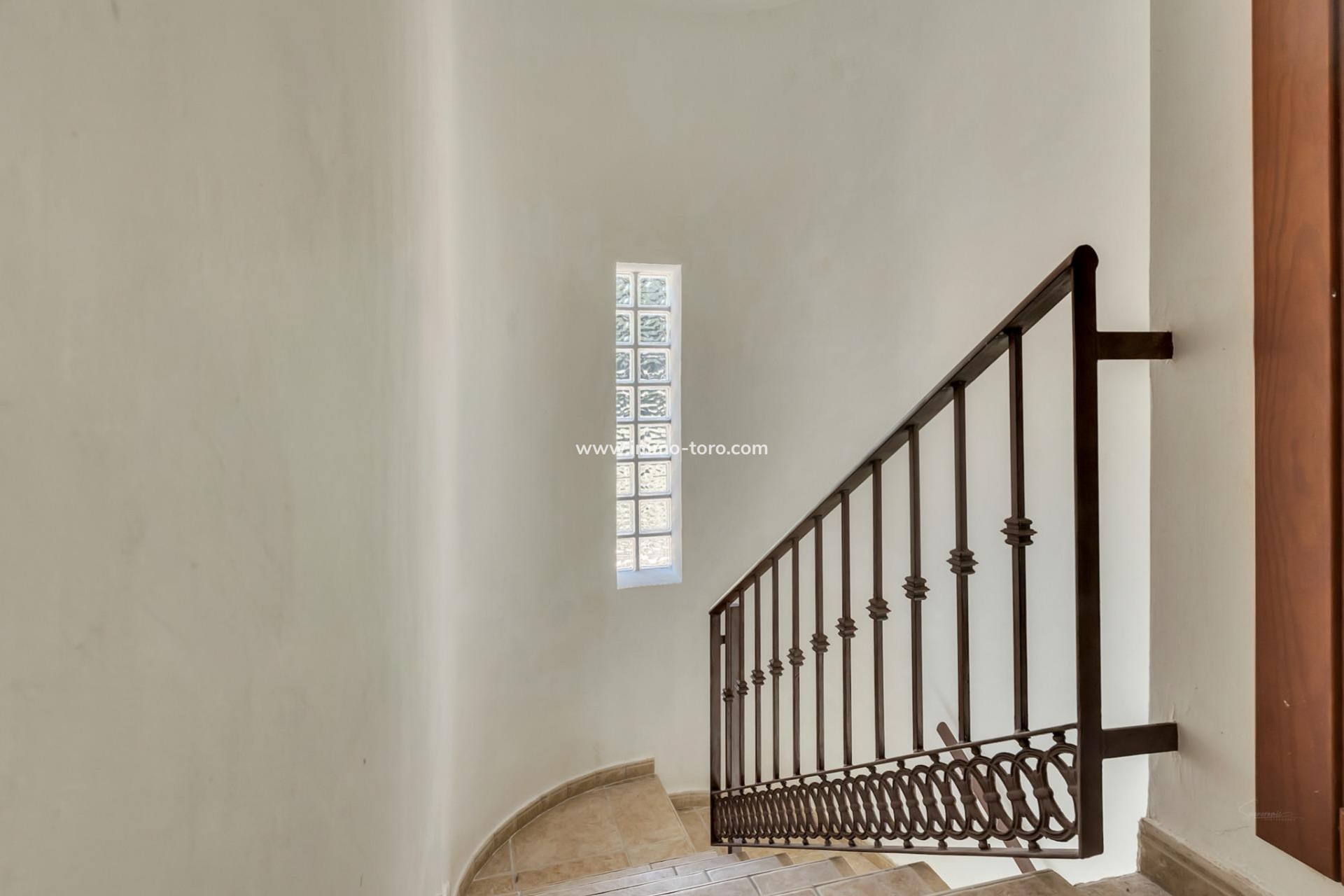 Revente - Semi - Calpe - Cometa-Carrió