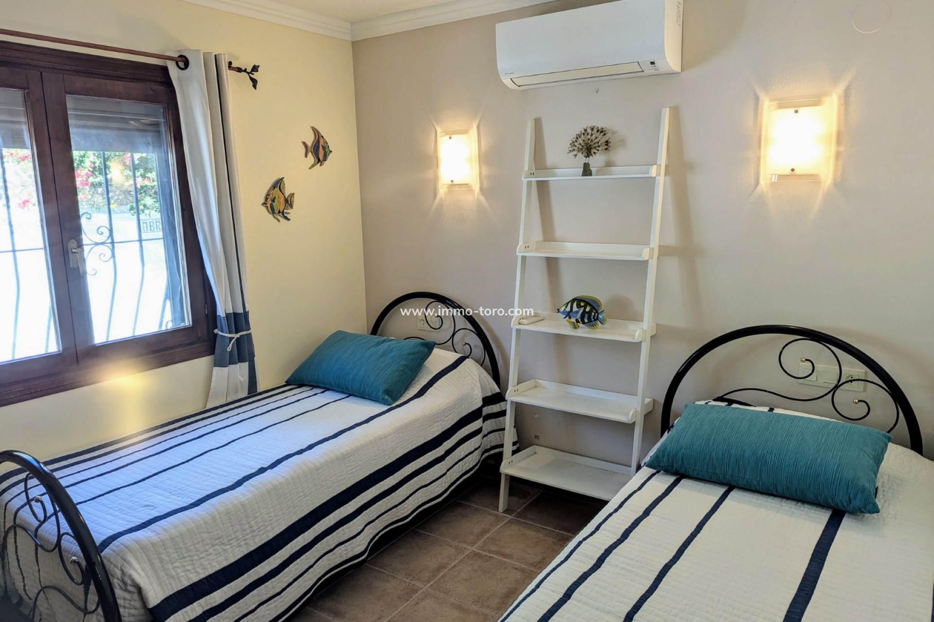 Venta - Villa / Chalet - Benitachell