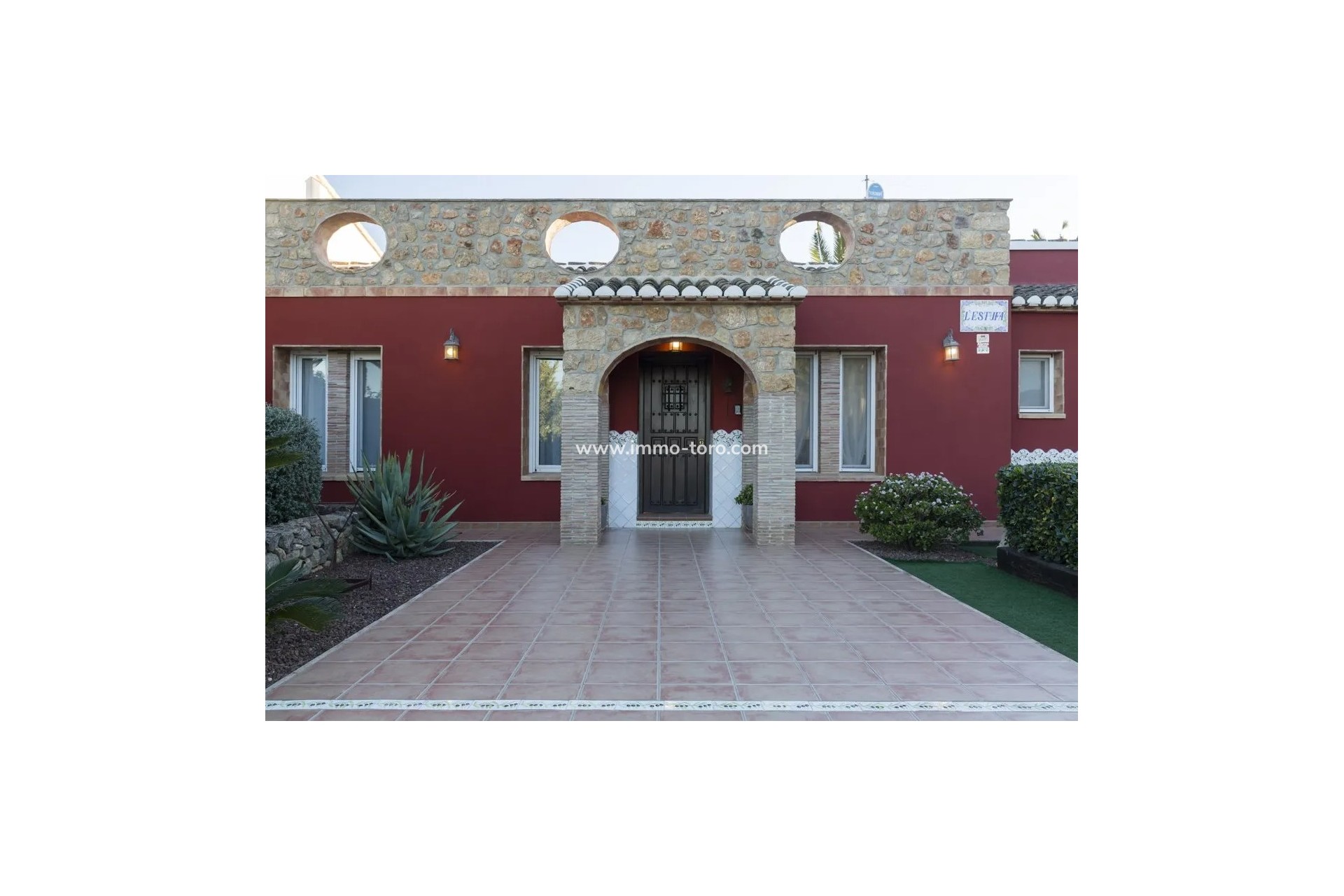 Venta - Villa / Chalet - Jalon - Jalón