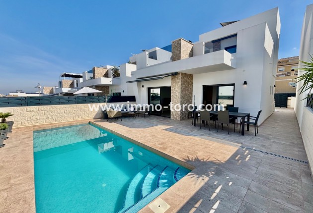 Villa / Chalet - Nueva construcción  - Benijófar - Benijófar