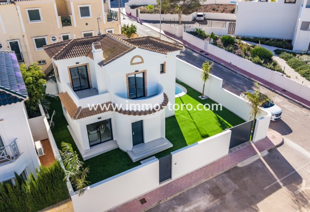 Villa / Chalet - Nueva construcción  - Orihuela Costa - Orihuela Costa