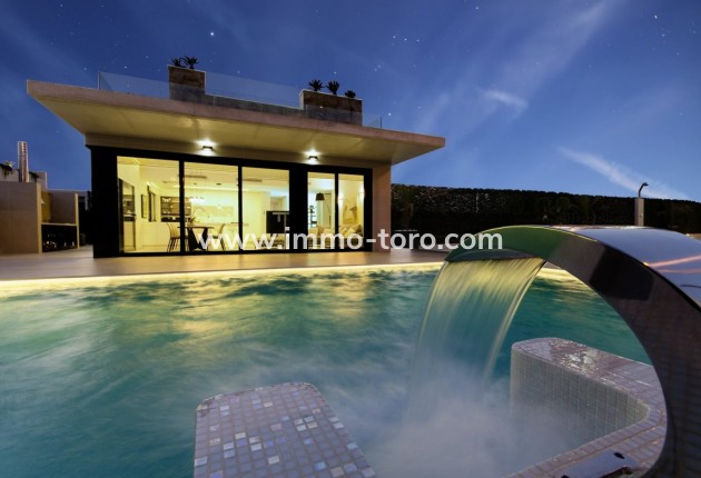 Villa / Chalet - Nueva construcción  - Orihuela - RS-26977