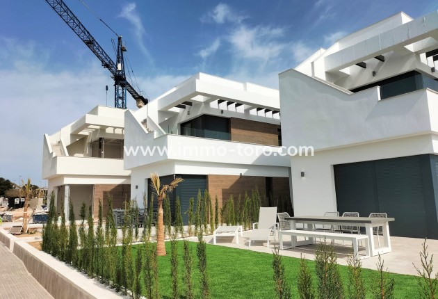 Villa / Chalet - Nueva construcción  - Pilar de la Horadada - Pilar de la Horadada