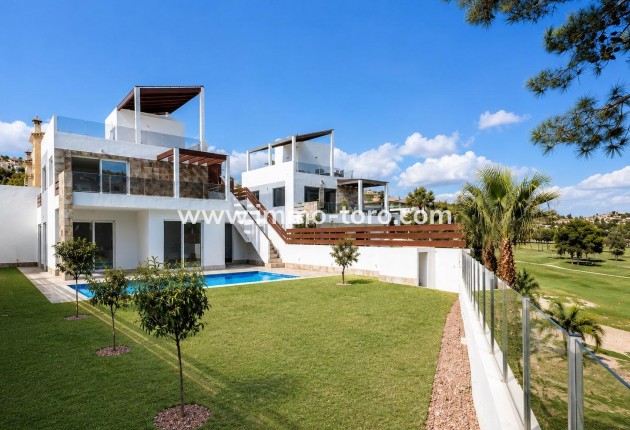 Villa / Chalet - Nueva construcción  - Rojales - Golf La Marquesa (Ciudad Quesada)