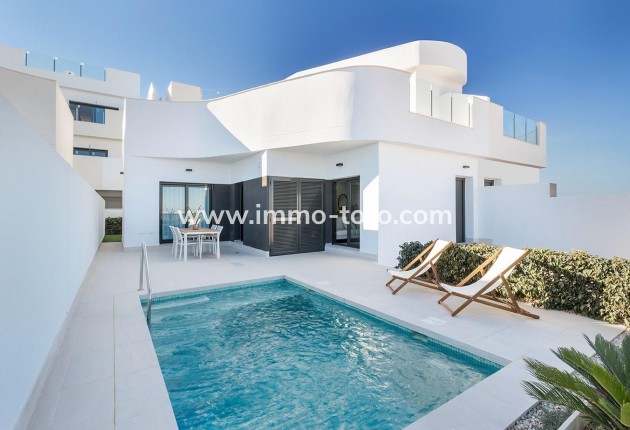 Villa / Chalet - Nueva construcción  - Torrevieja - Lago Jardín II