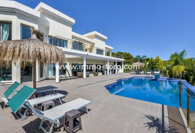 Villa / Chalet - Venta - Benissa - Benissa