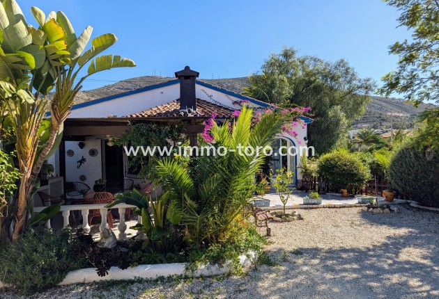 Villa / Chalet - Venta - Benitachell - Benitachell