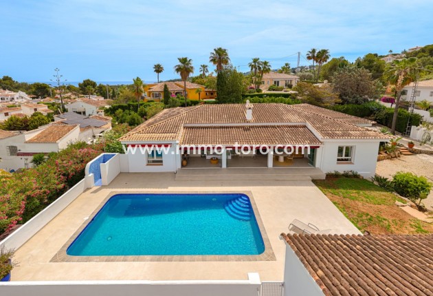 Villa / Chalet - Venta - Denia - Dénia