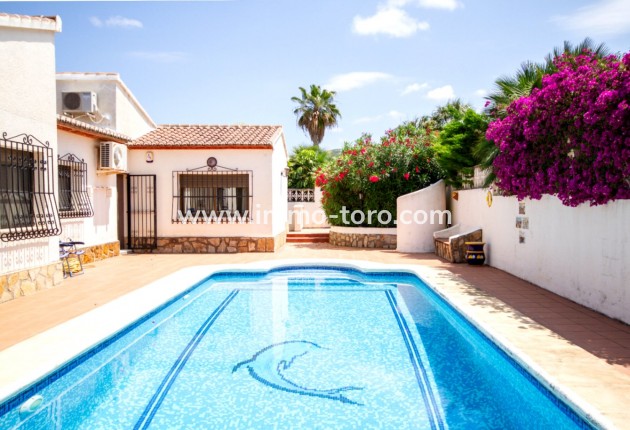 Villa / Chalet - Venta - Orba - Orba