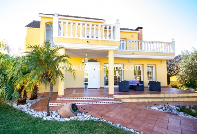 Villa - Herverkoop - Orba - Orba