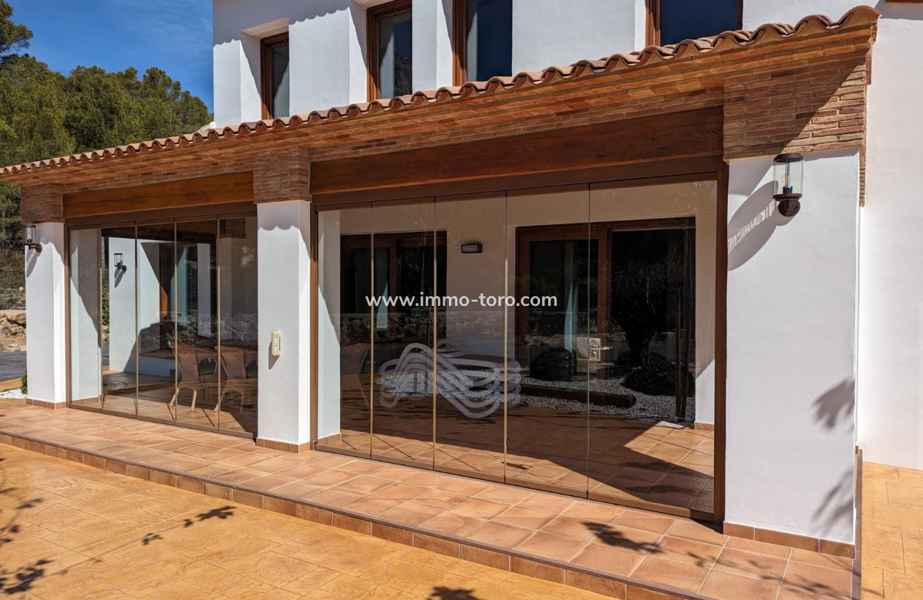 Resale - Villa - Benissa