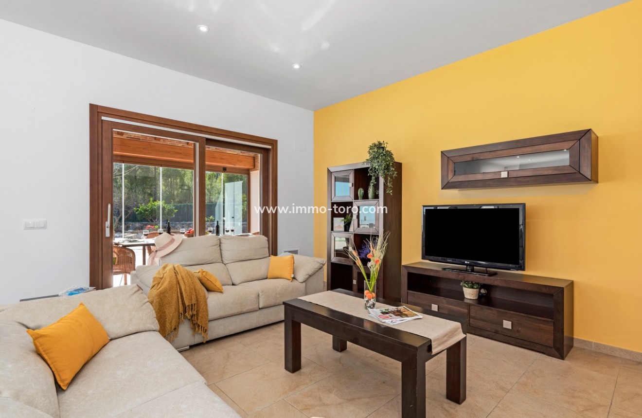 Resale - Villa - Benissa