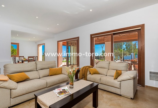 Resale - Villa - Benissa