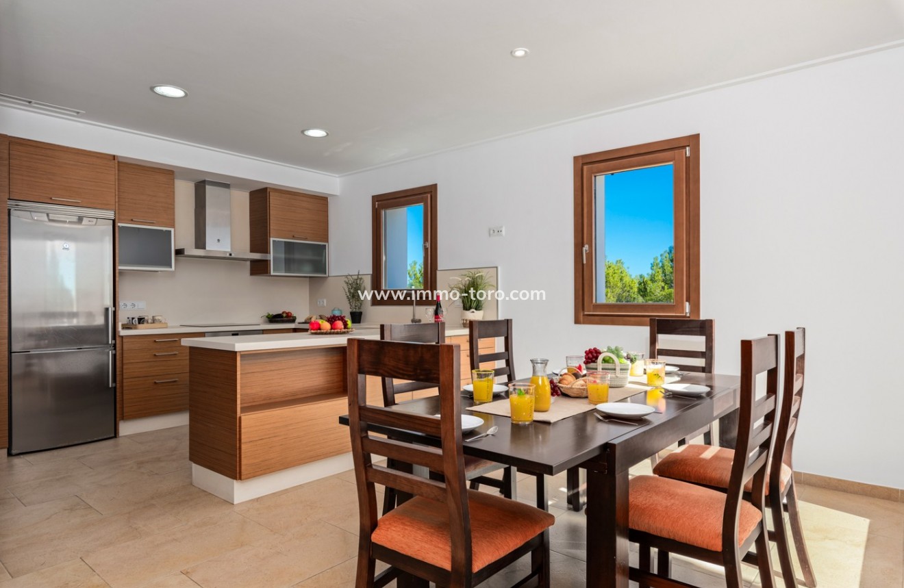 Resale - Villa - Benissa