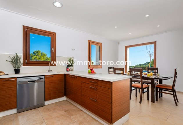 Resale - Villa - Benissa