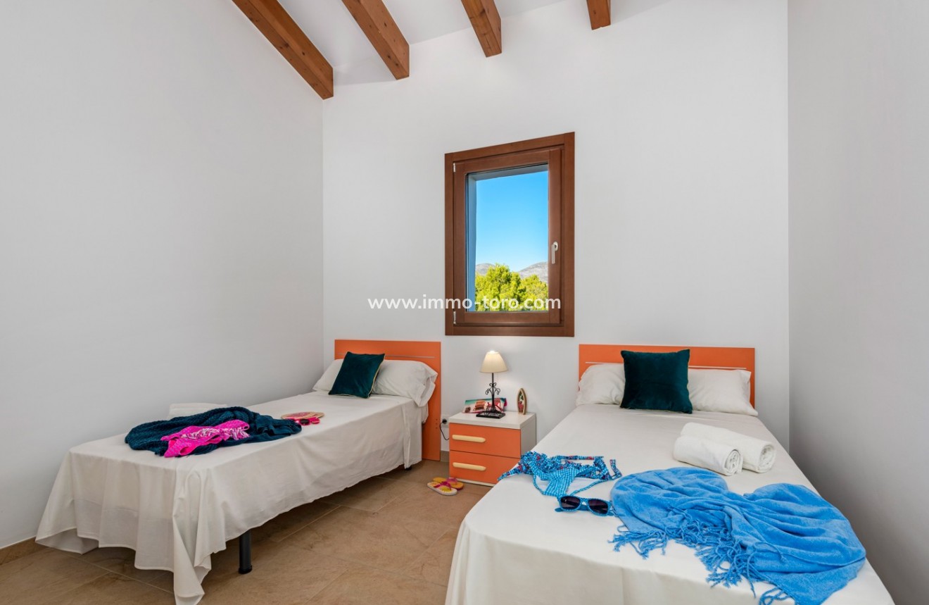 Resale - Villa - Benissa