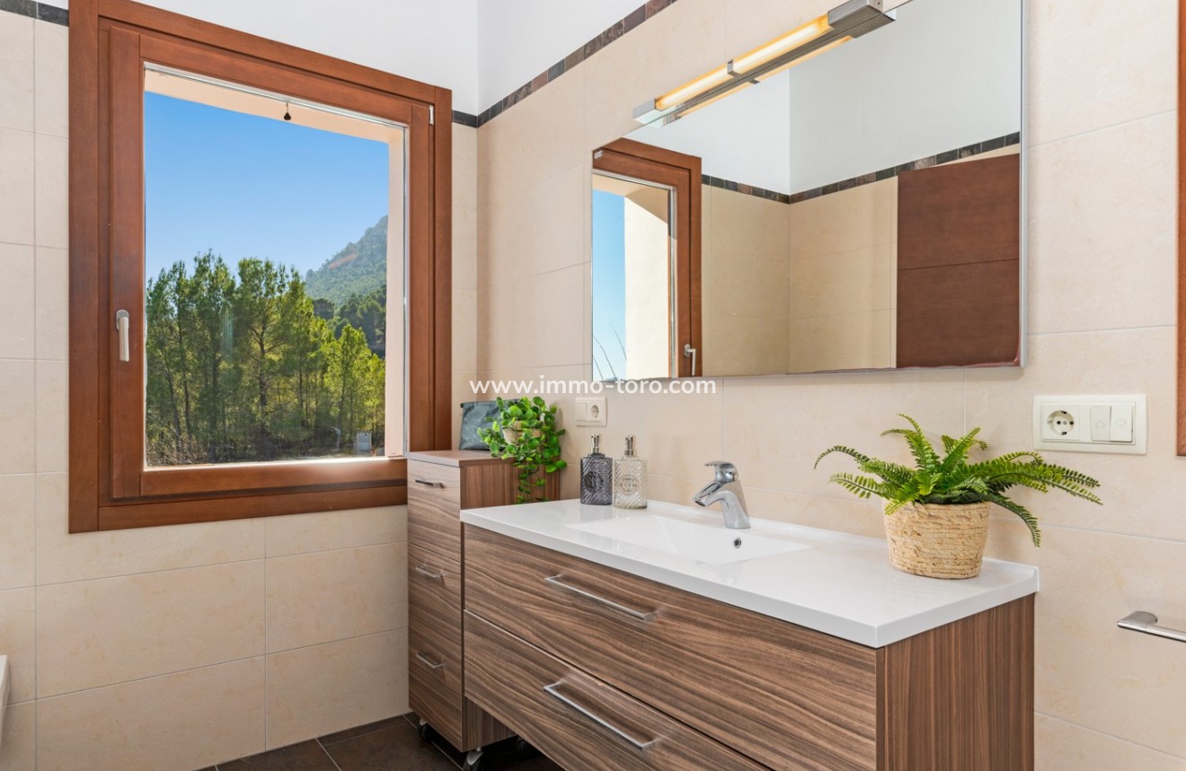 Resale - Villa - Benissa