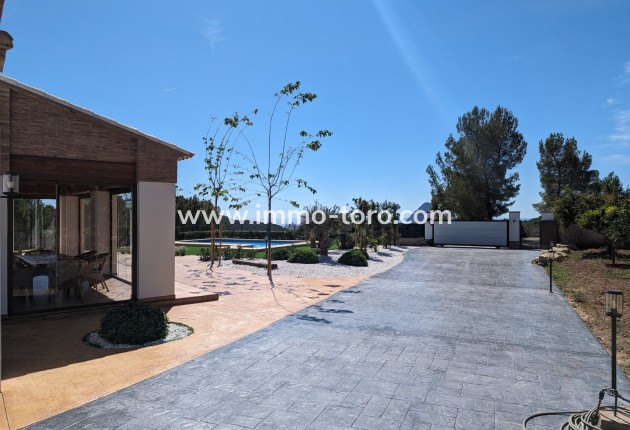 Resale - Villa - Benissa