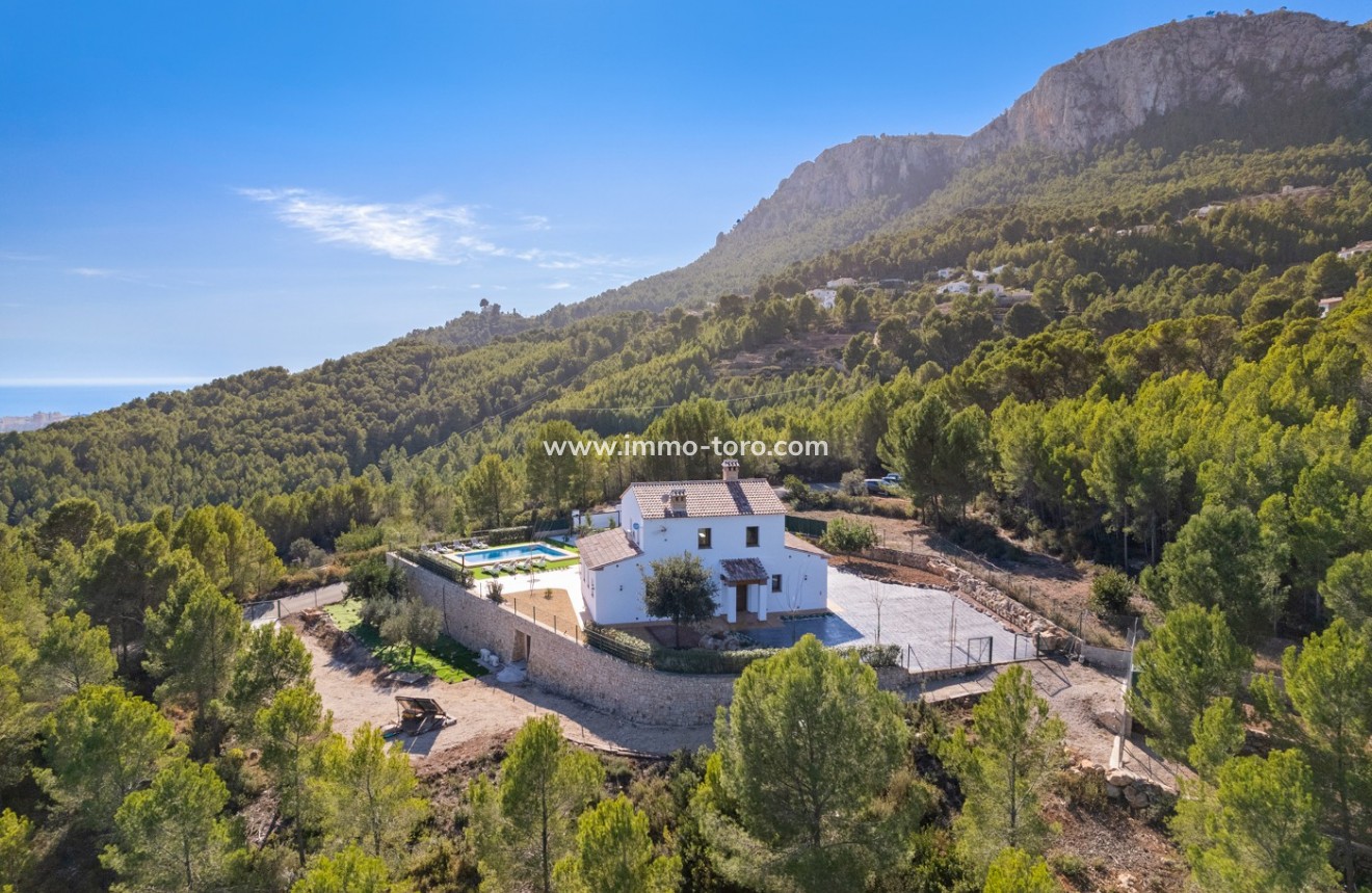 Resale - Villa - Benissa