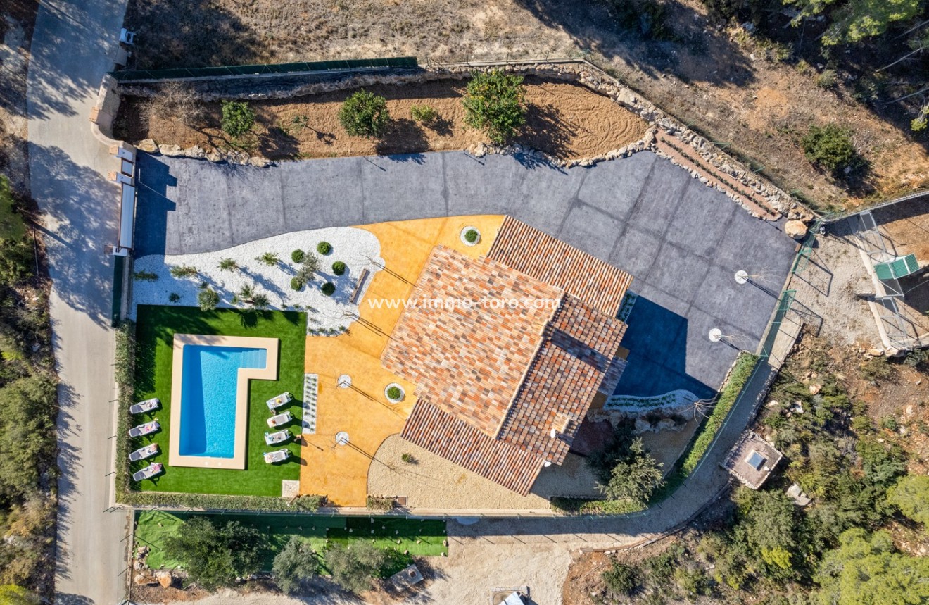 Resale - Villa - Benissa