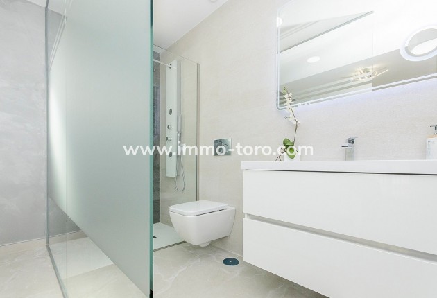 Nueva construcción  - Apartamento - San Miguel de Salinas