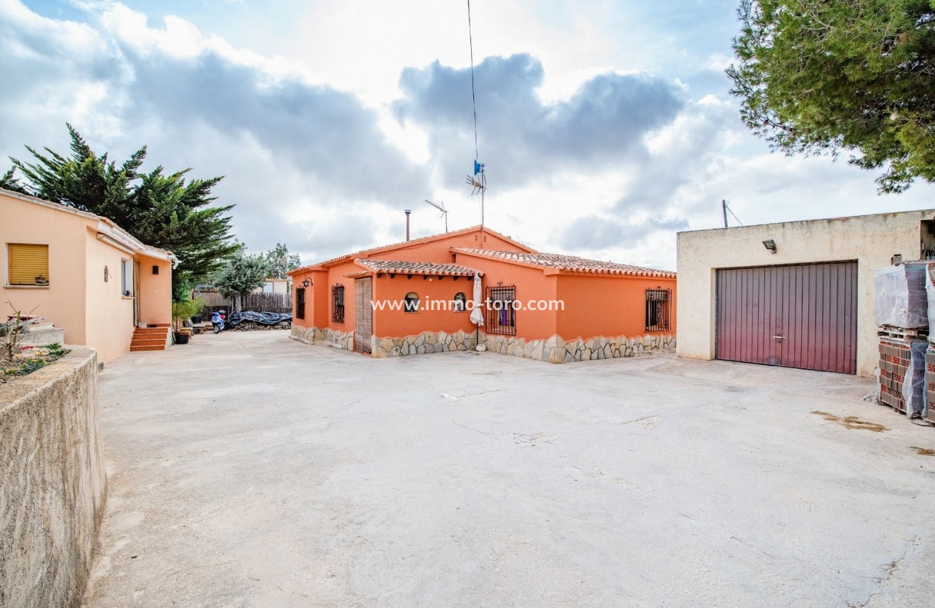 Venta - Villa / Chalet - Benissa - Partida Canor
