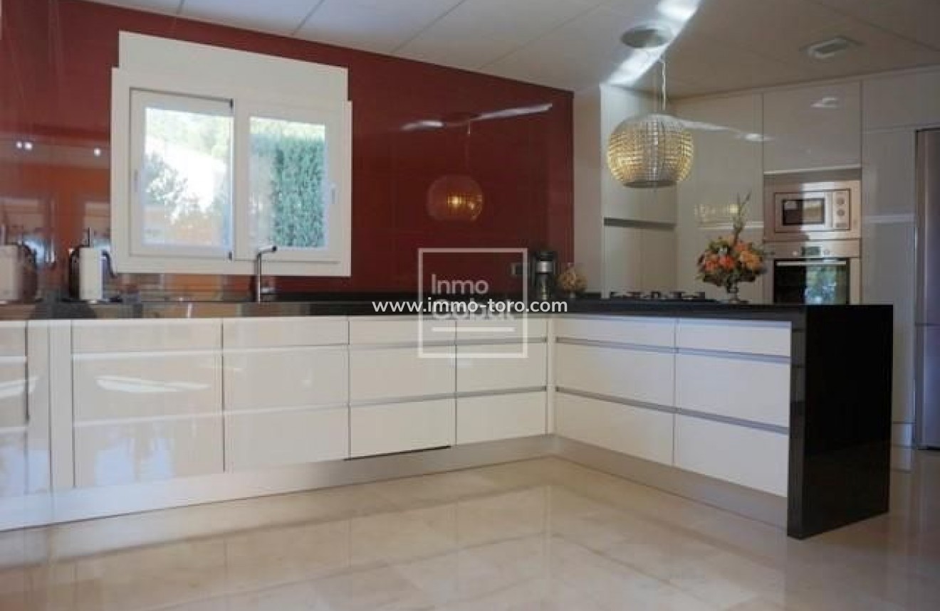 Herverkoop - Villa - Benissa