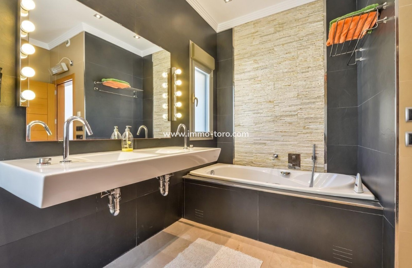 Herverkoop - Villa - Benissa